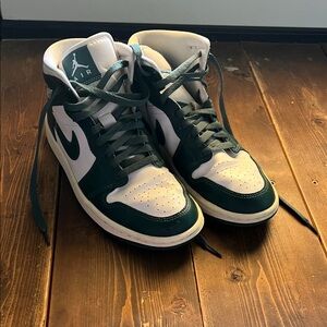Nike Air Jordan 1 Mid White & Dark Green